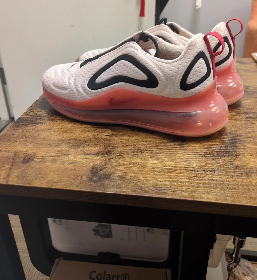 Nike Air Max Sneakers/9
